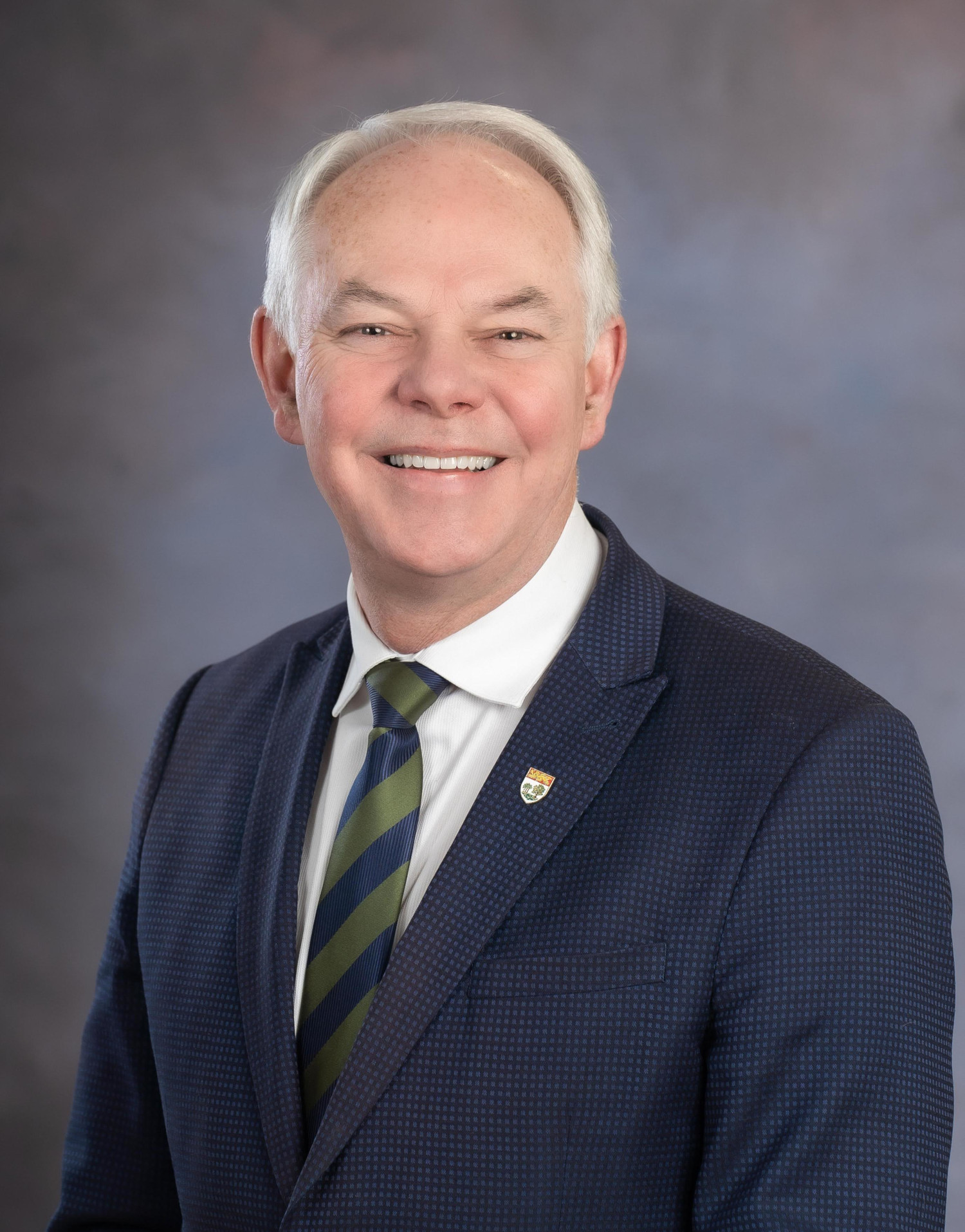 A formal photo of Peter Bevan-Baker, Member for New Haven-Rocky Point