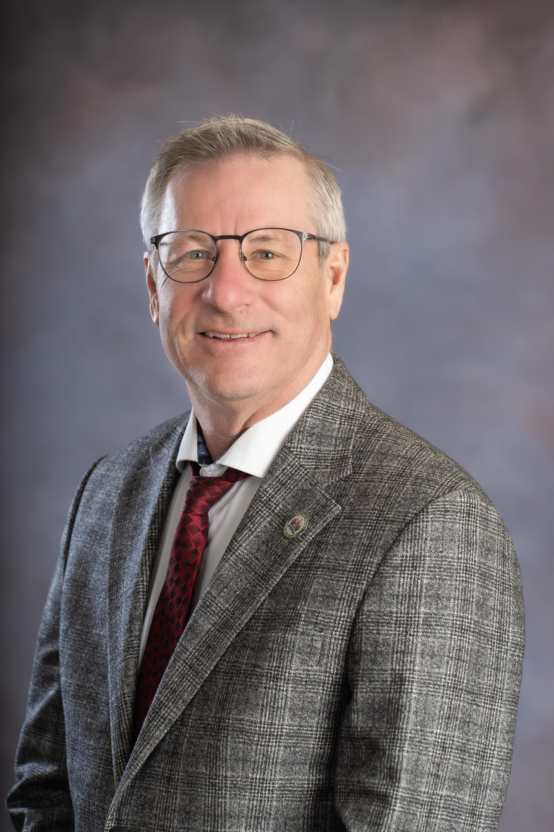 A formal photo of Robert Henderson, Member for O'Leary-Inverness